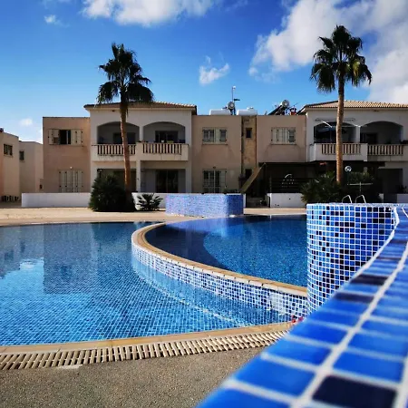 Escape And Relax דירה מנדריה